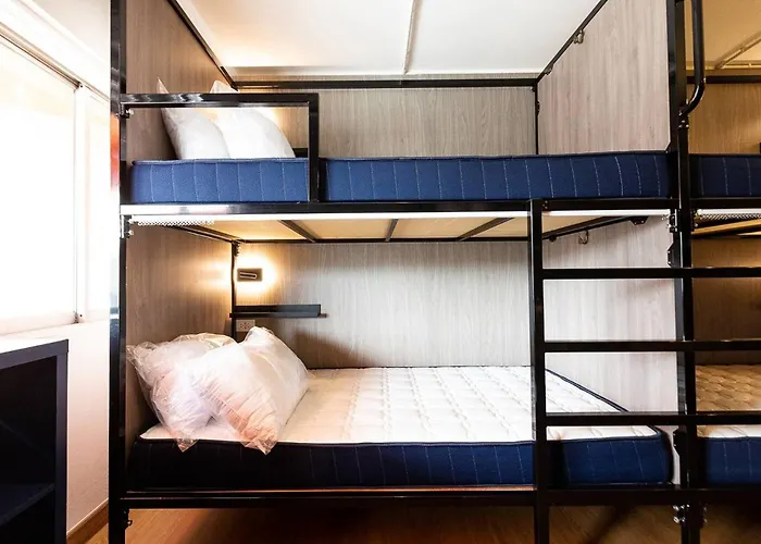 Orange Albergue